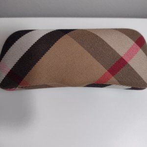 New! Burberry eyeglass case